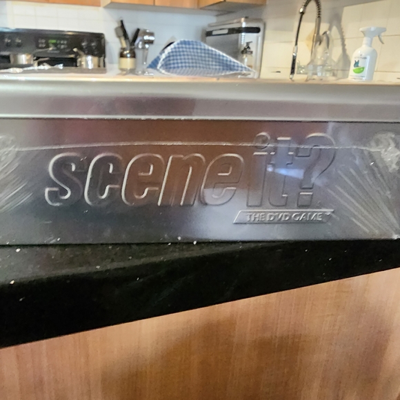 Scene it? Tv Edition Board game new sealed - Picture 2 of 5